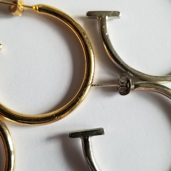 Lot of earrings charm holder six pairs gold tone and silver tone - Picture 12 of 16